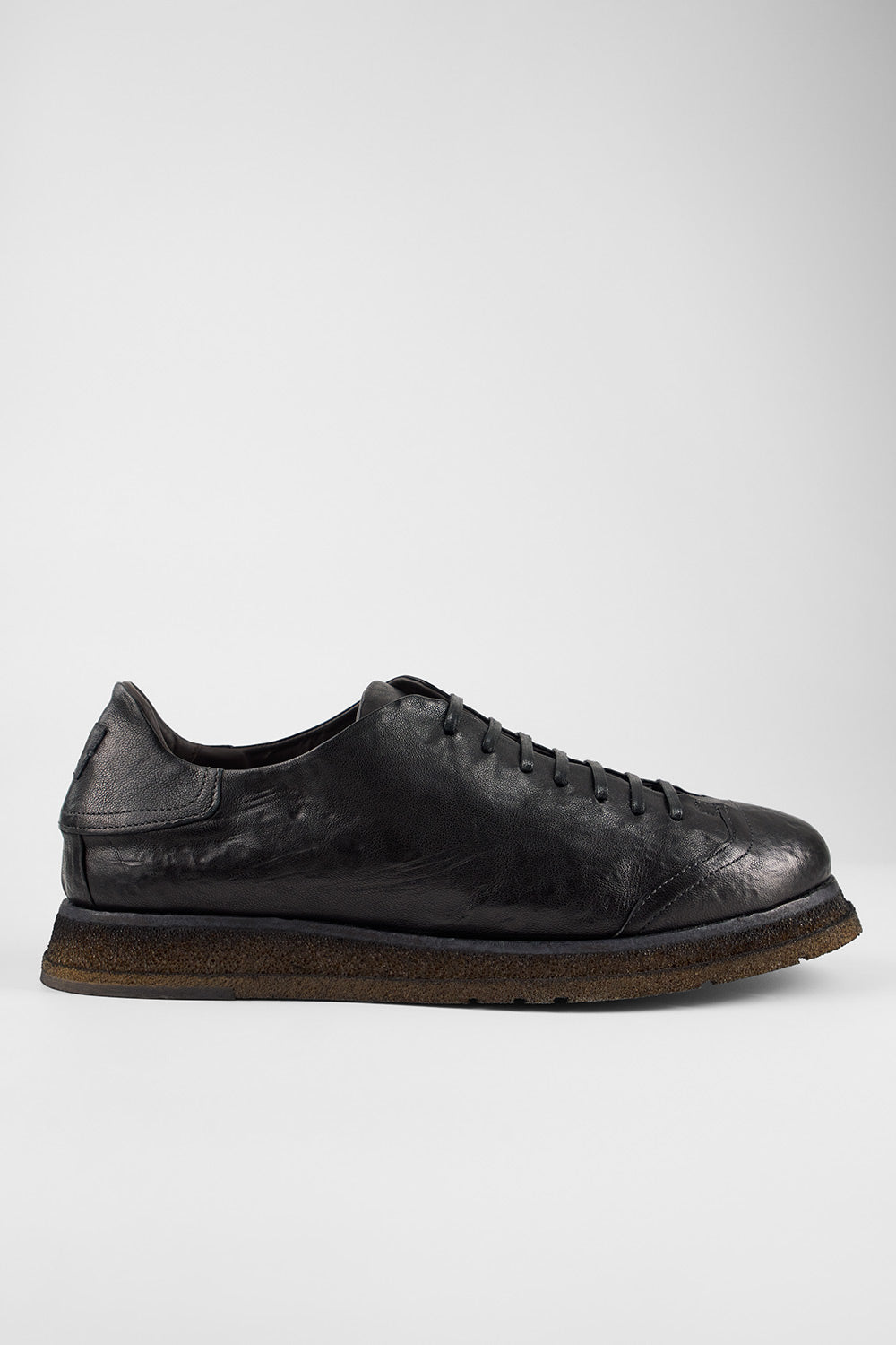 靴 98317 Bandung / BLACK (LEATHER SOLE) AJAX rugged-black distressed lightweight sneakers | untamed