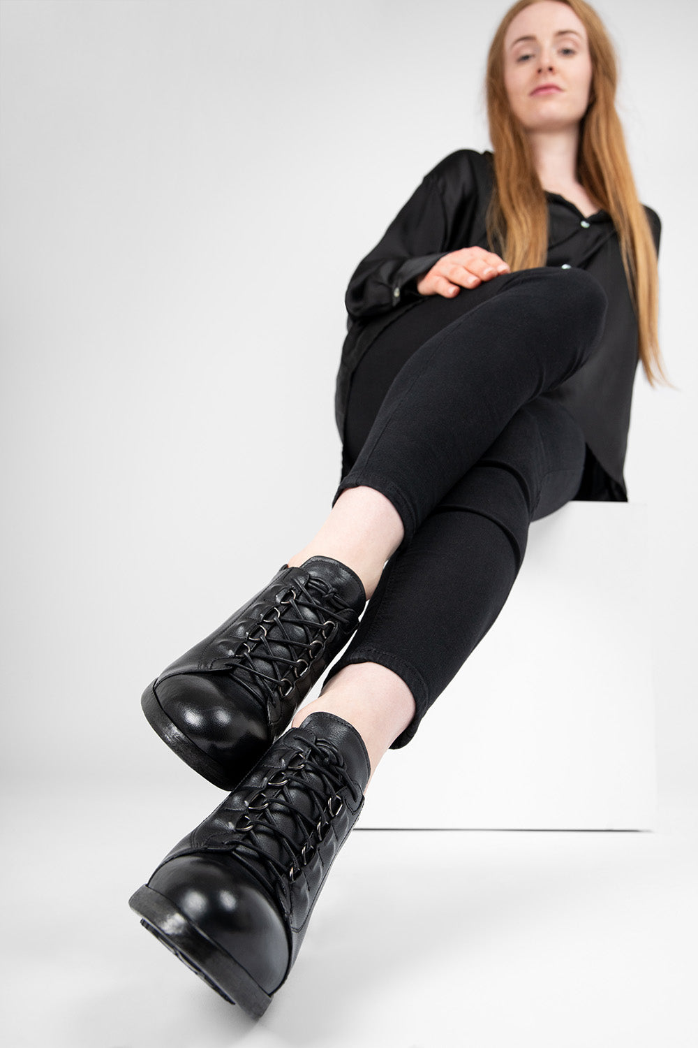 MADISON urban-black lace up shoes.