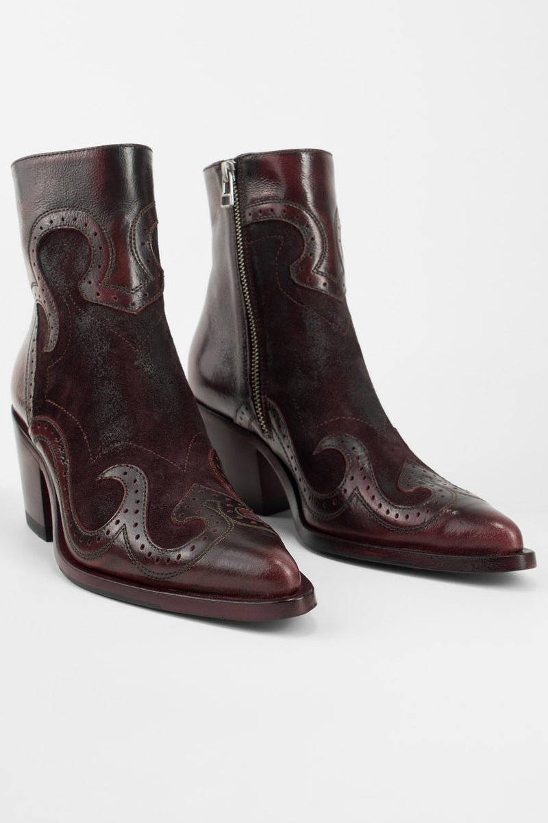 AUSTIN garnet-red suede texan boots.