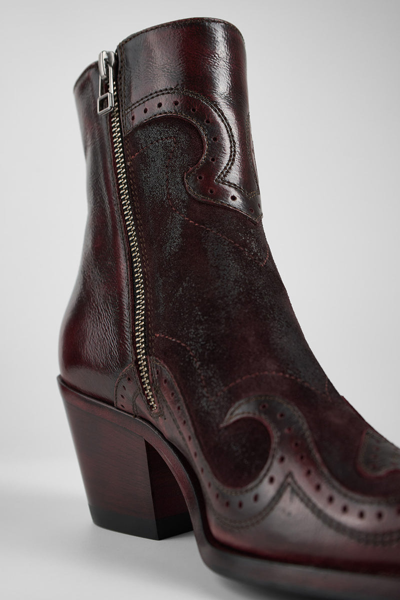 AUSTIN garnet-red suede texan boots.