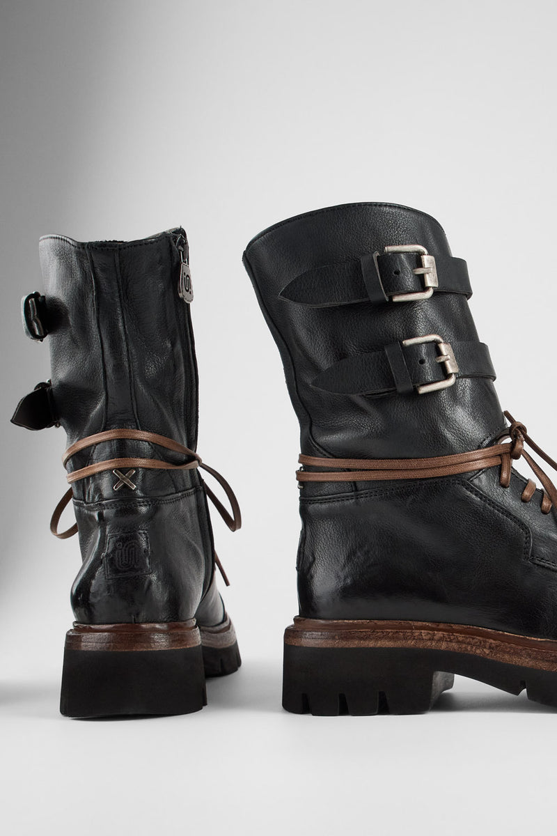BLAKE urban-black welted buckle bikers.