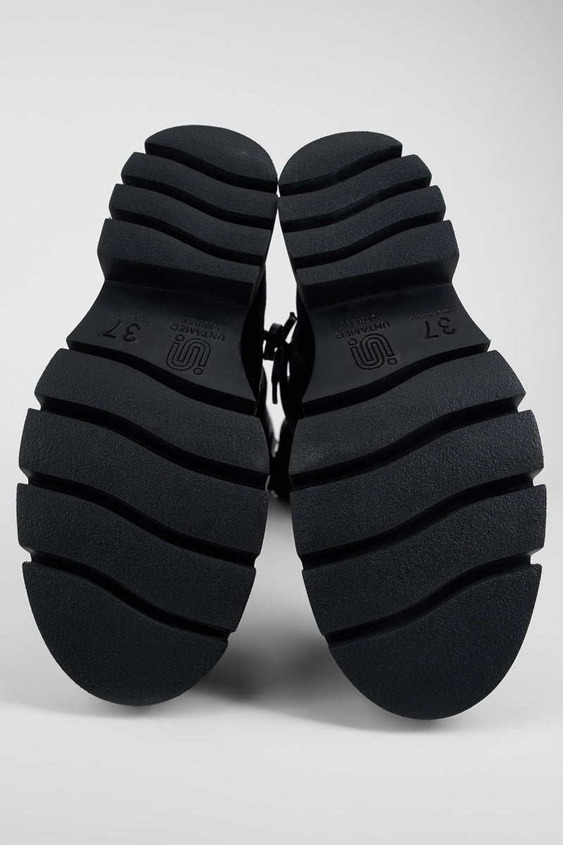 BLAKE darken-grey welted back-laced boots.