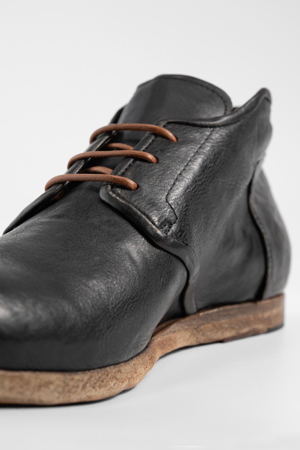 BRUCE rugged-black chukka boots | untamed street â UNTAMED STREET