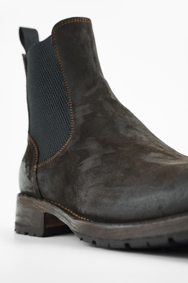 BURTON dark-brown suede chelsea boots.