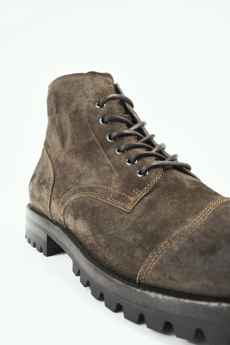 CAMDEN dark-moss suede ankle boots.