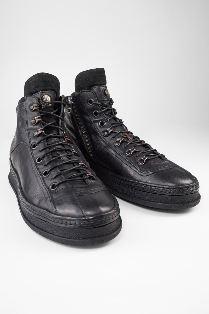 COLE urban-black asymetric welted high sneakers.