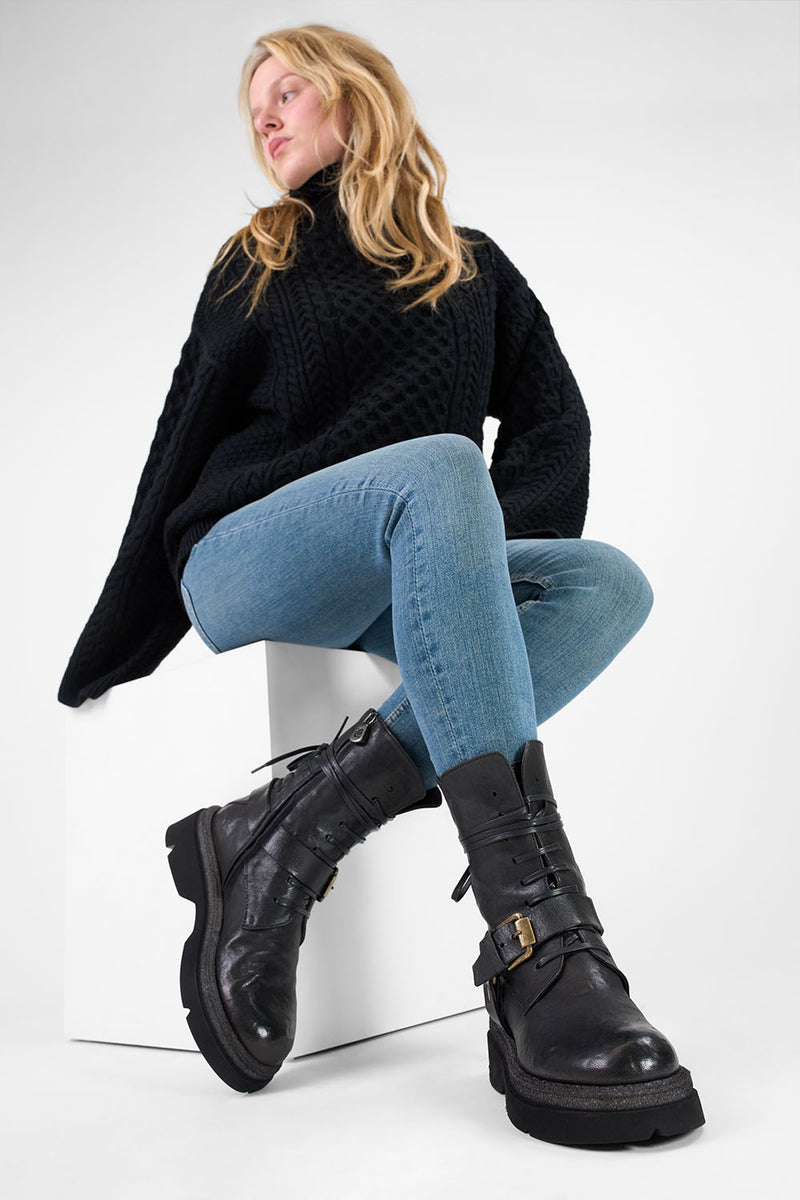 CROFT jade-black angled buckle bikers.