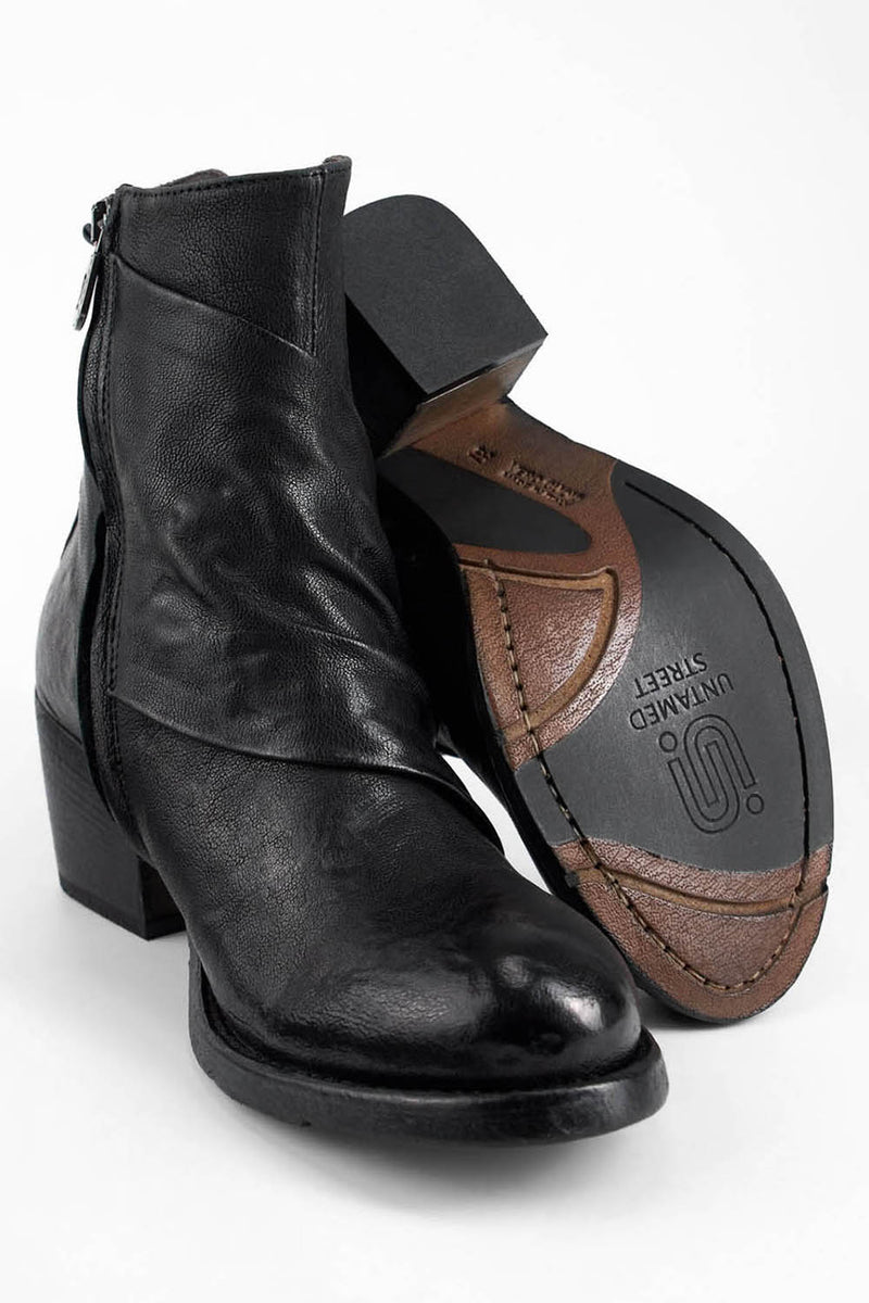 NASH urban-black veiled chelsea boots.