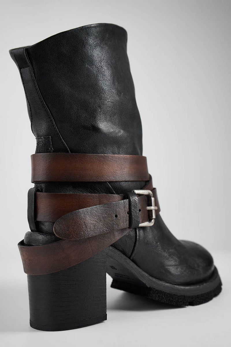 EDEN jade-black belted boots.