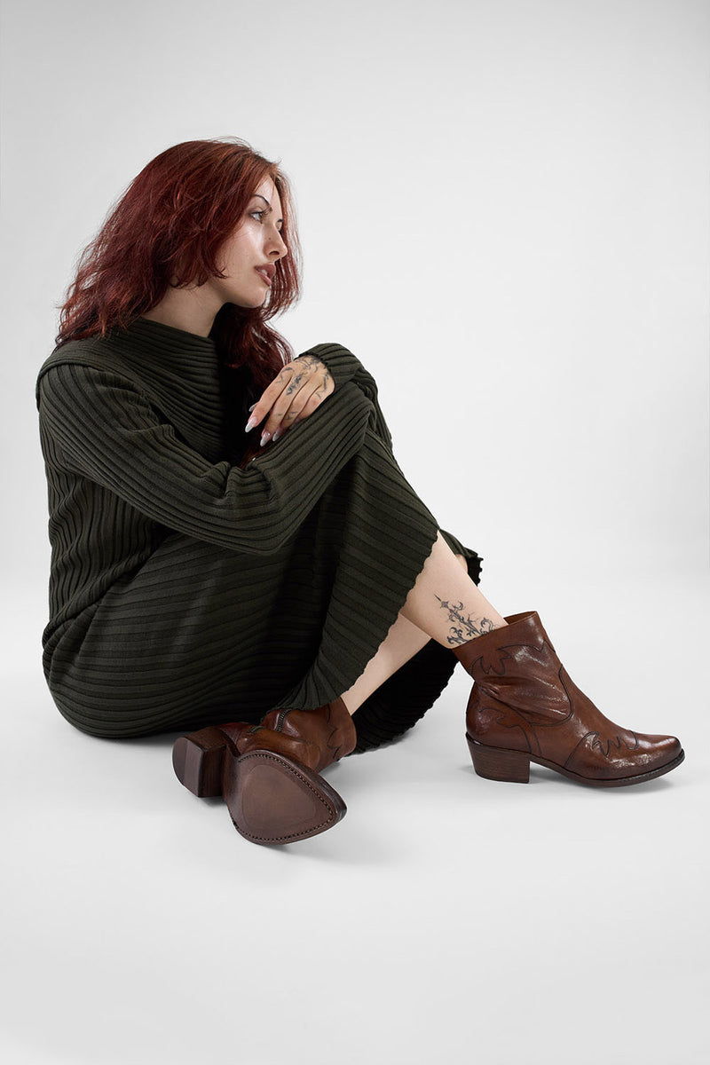 ELORA whisky-caramel texan boots.