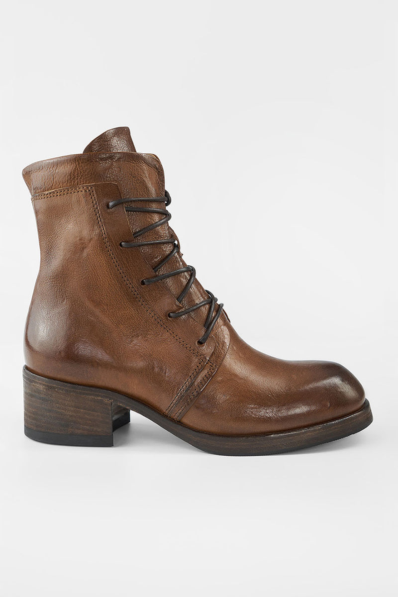 EXETER caramel-brown lace-up boots.