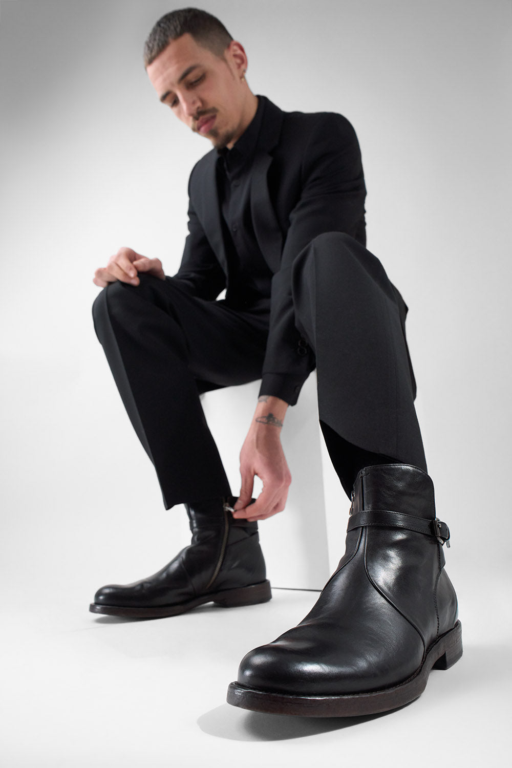 EYTON imperial-black laceless ankle boots.