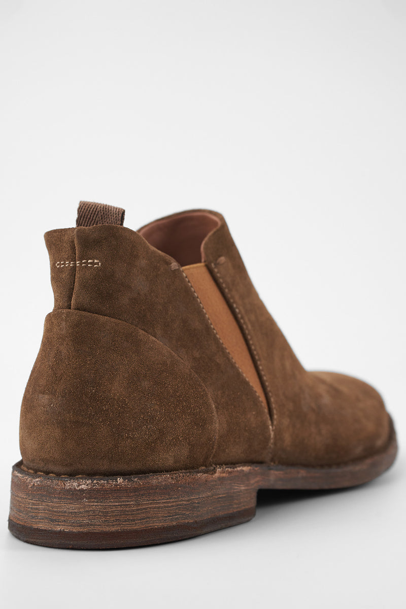 HAVEN barley-brown suede low chelsea boots.