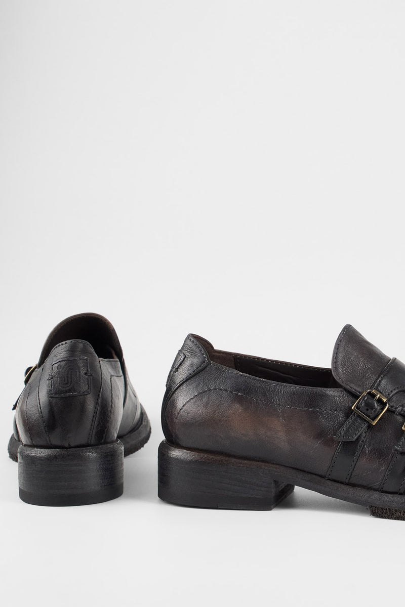 IVES cool-mocha buckle shoes.