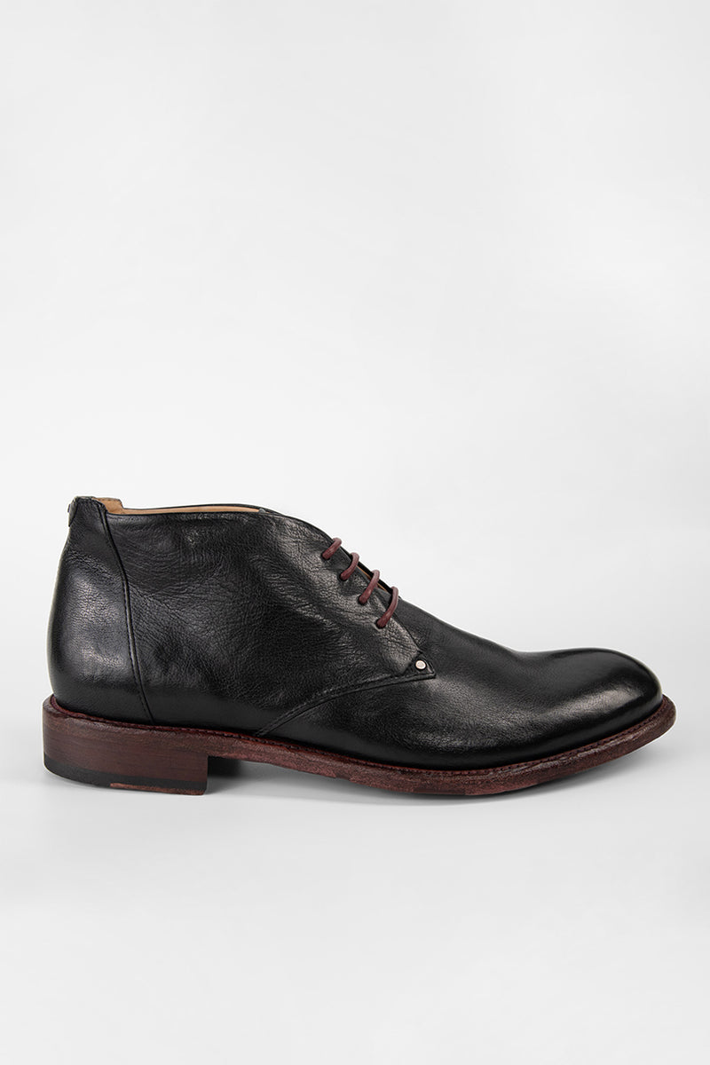 KNIGHTON jade-black chukka boots.