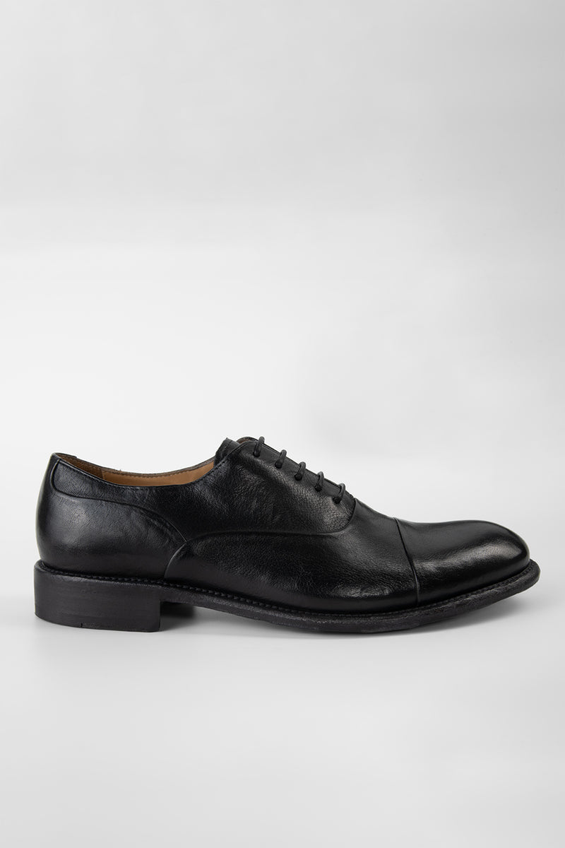 KNIGHTON iron-black oxford shoes.