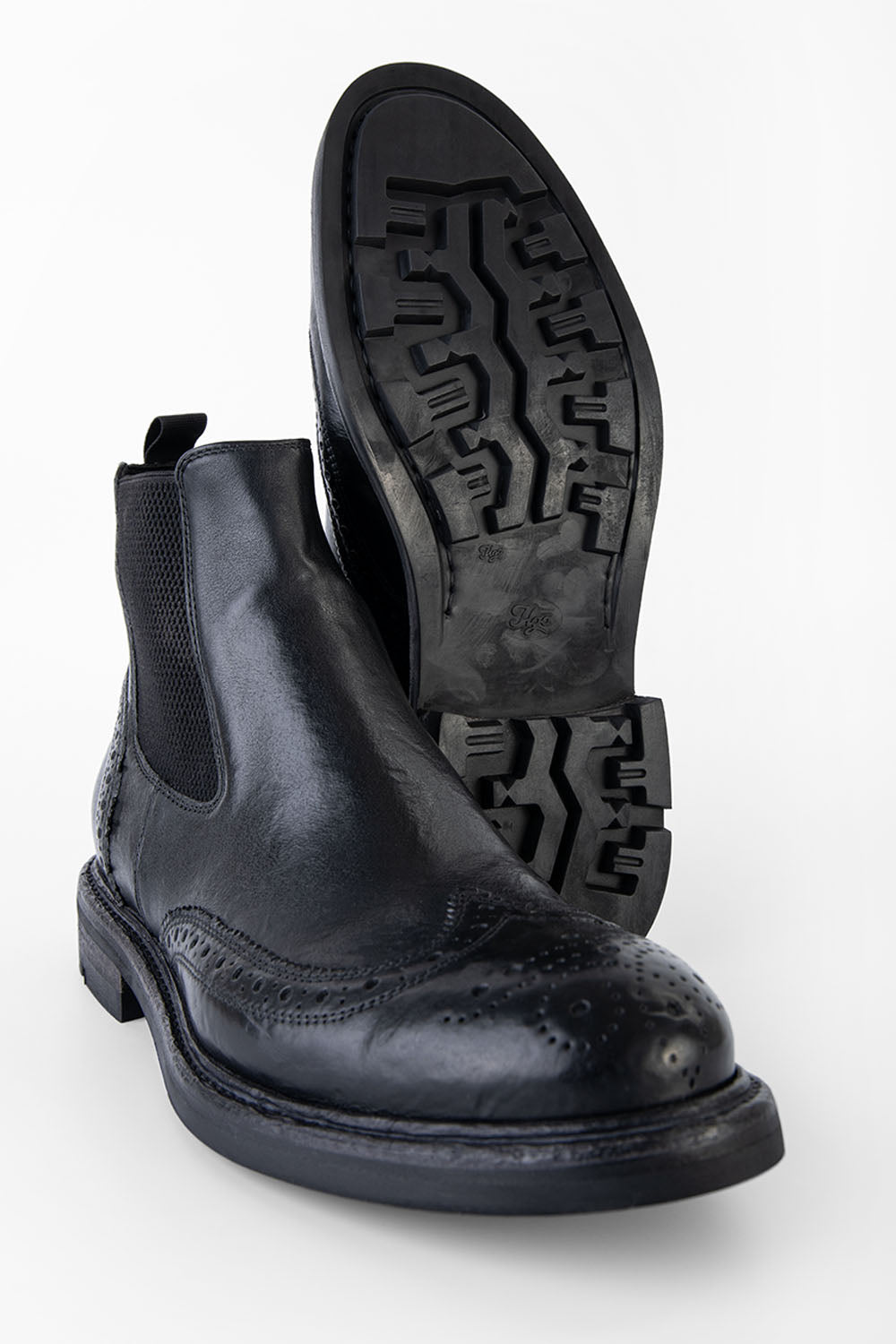 LENNOX urban-black brogue chelsea boots.