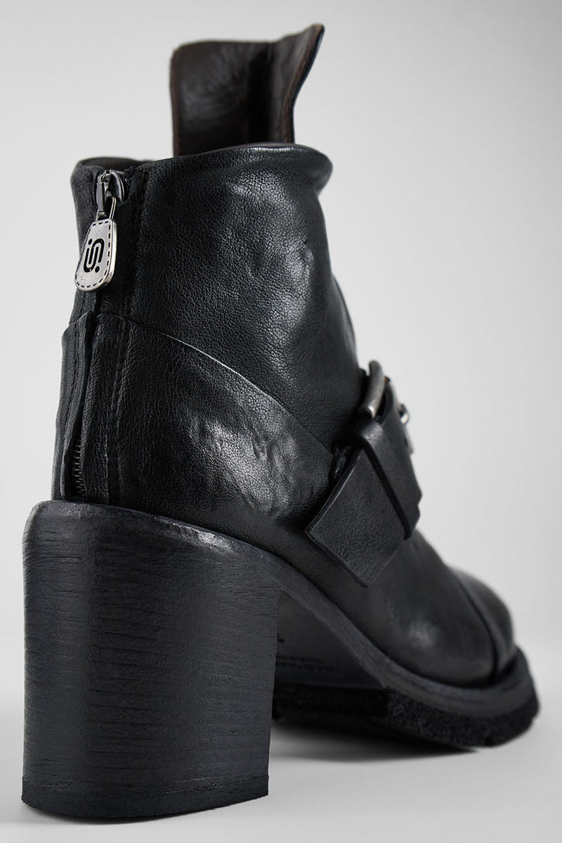 EDEN jade-black buckle boots.