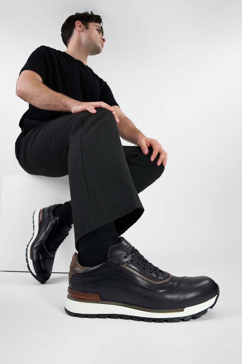 OWEN tuxedo-black folded runners.