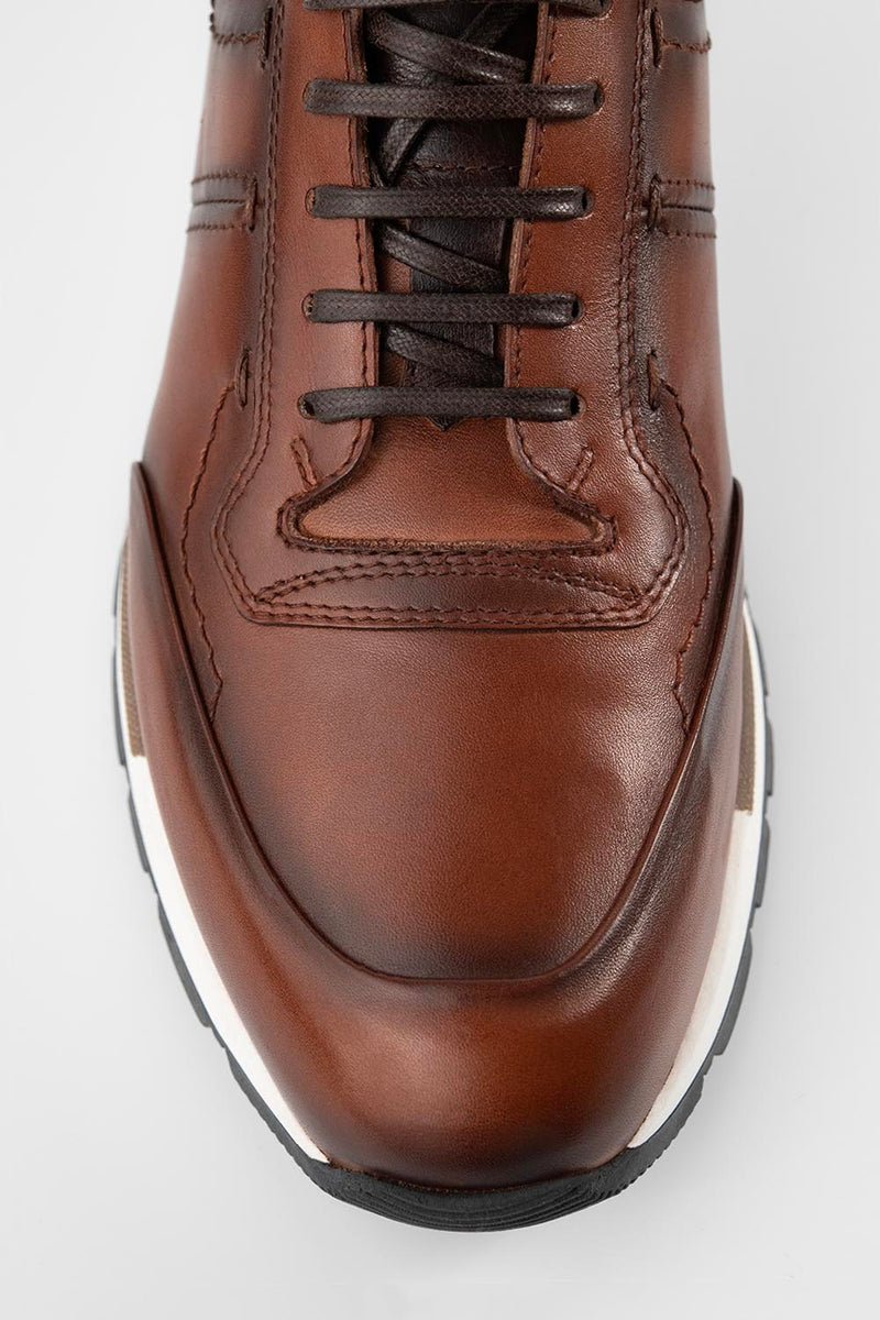 OWEN cocoa-brown triple stitched patina runners.