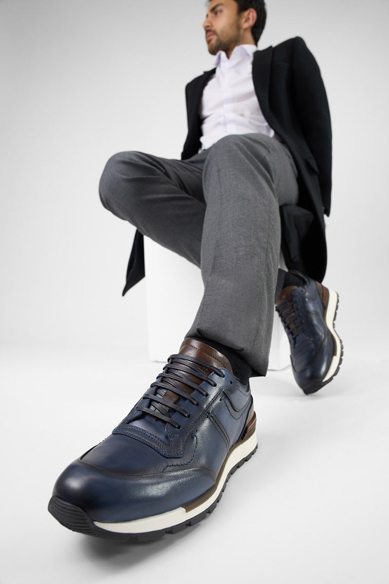 OWEN meteorite-blue triple stitched patina runners.