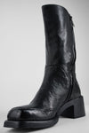 QUINN urban-black high boots.