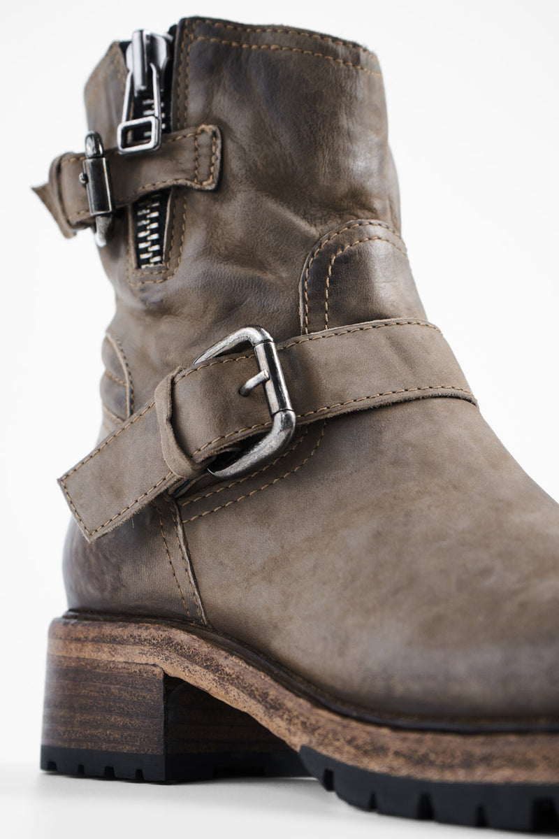 RADNOR dry-terra short bikers.