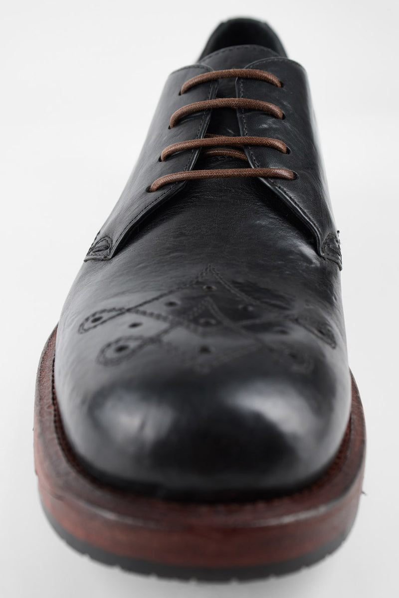 SCOTT jet-black derby shoes.