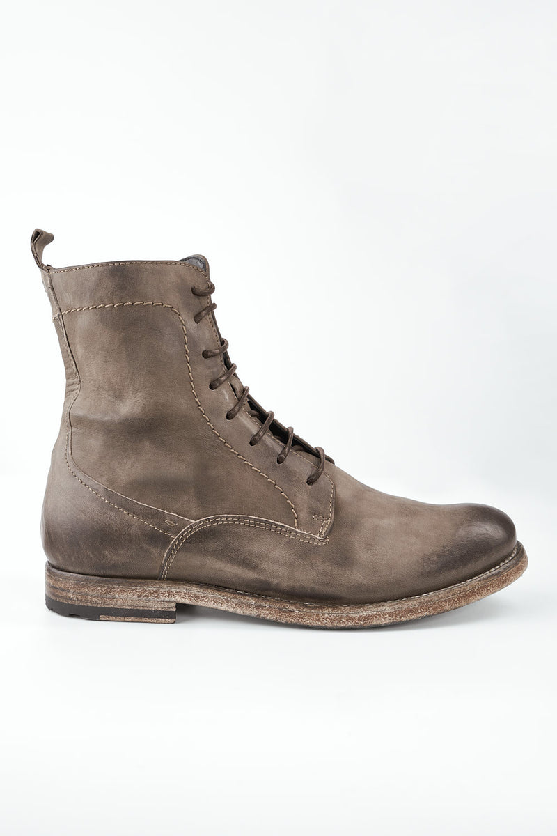 SLOANE dry-terra commando boots.