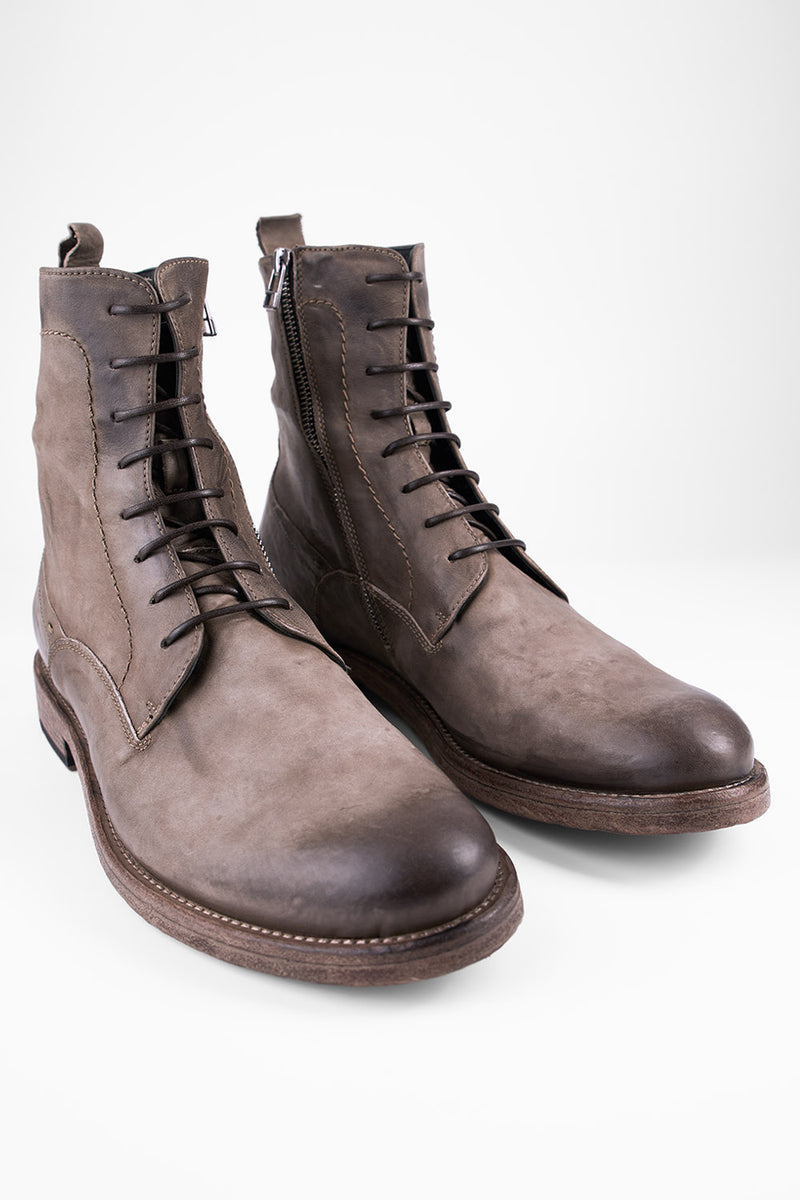 SLOANE dry-terra commando boots.