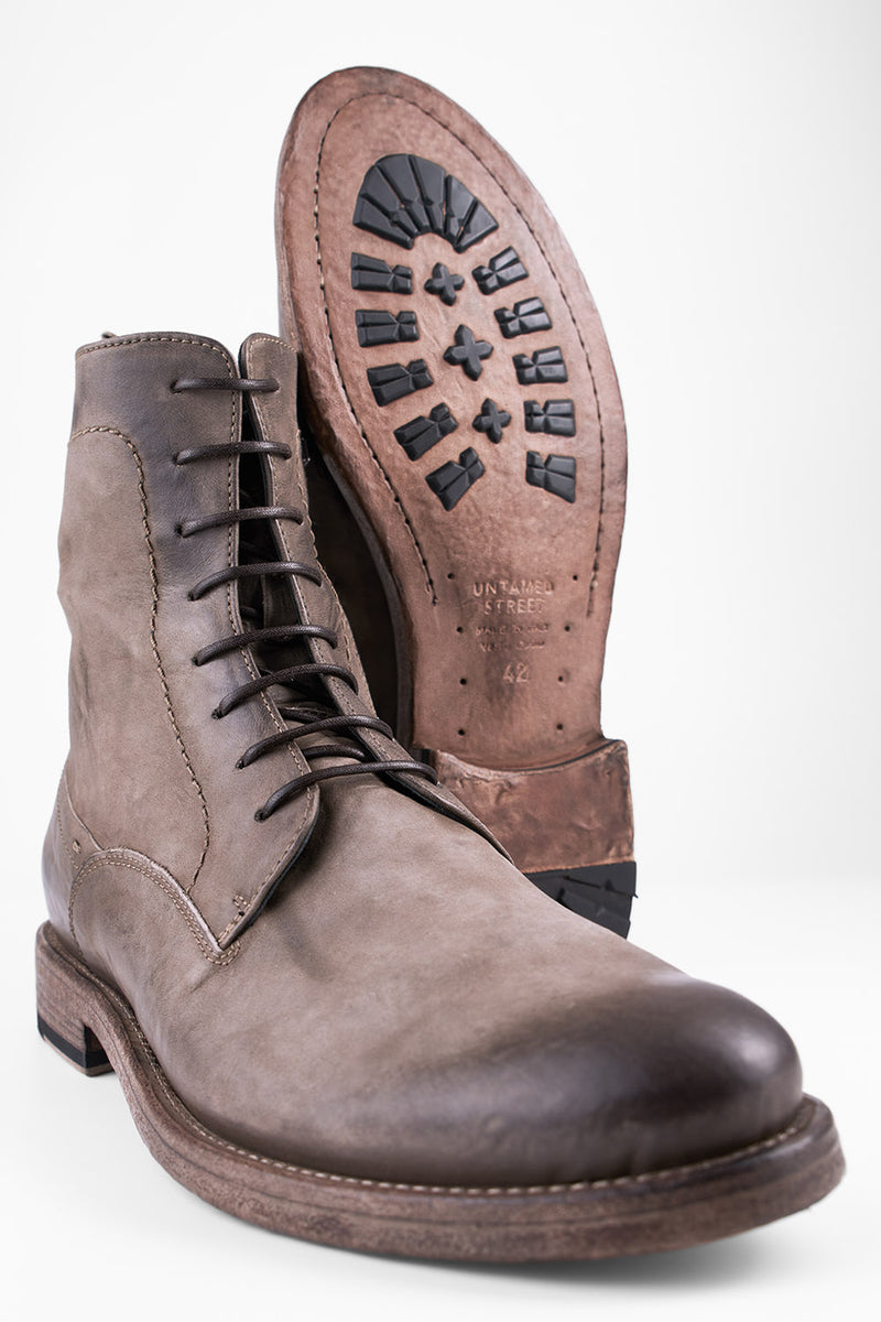 SLOANE dry-terra commando boots.