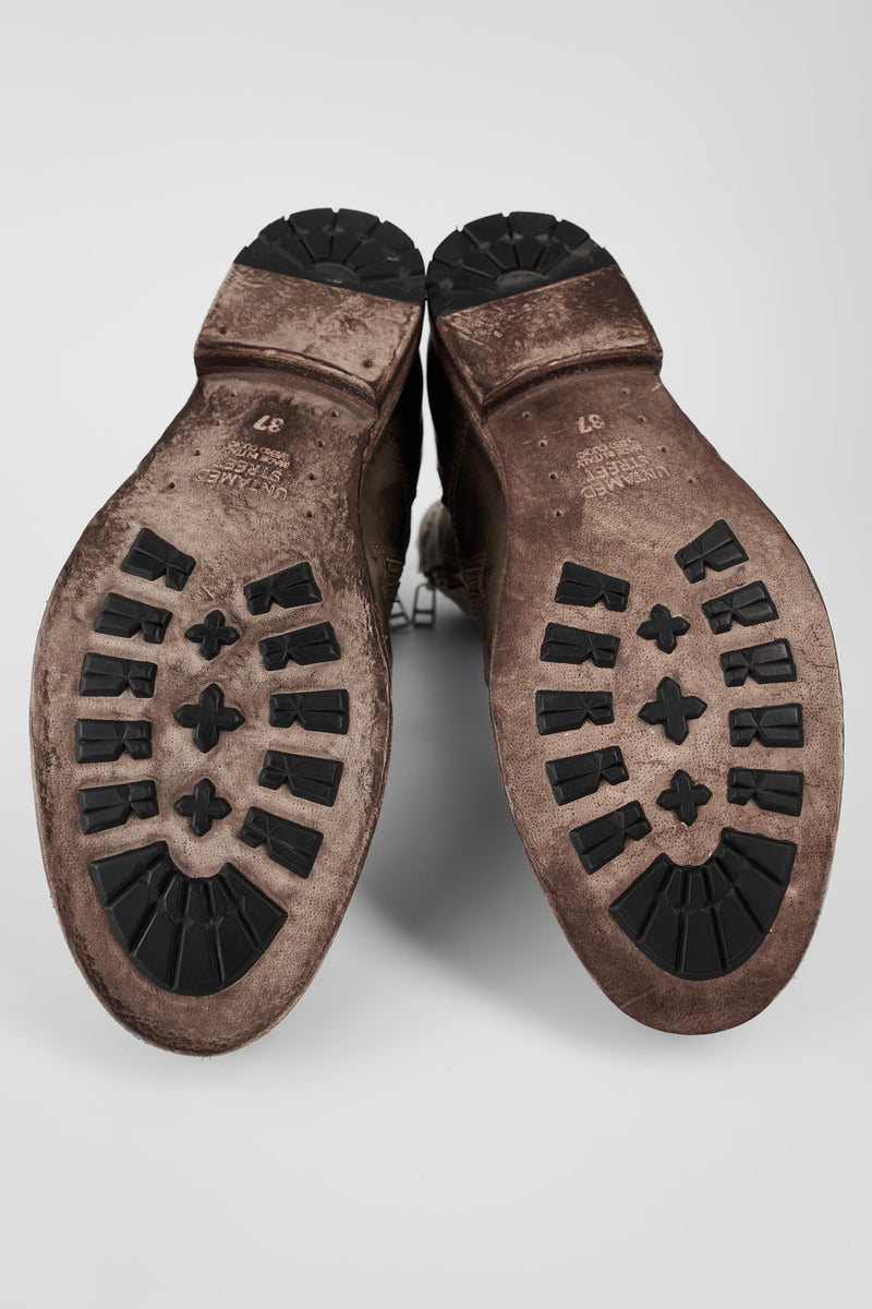 SLOANE dry-terra commando boots.