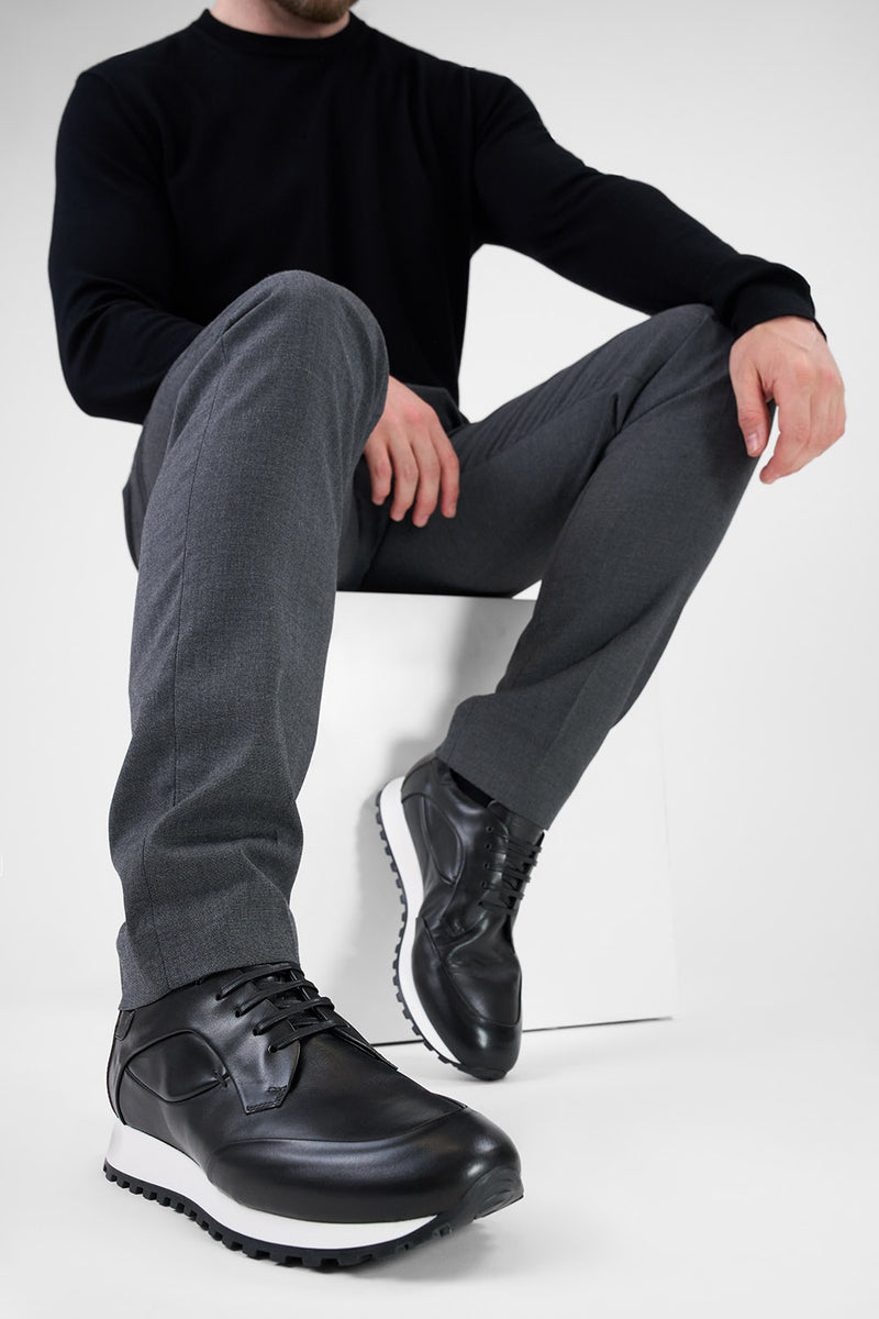 SOHO EDGE tuxedo-black patina runners.