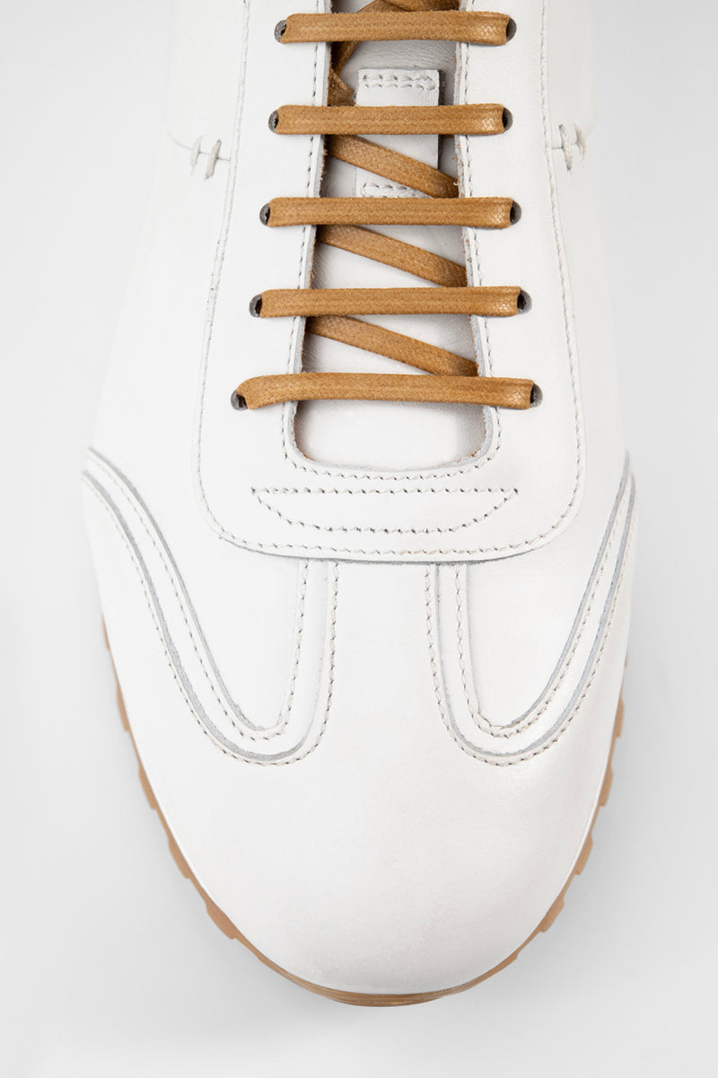 SOHO white-whisper wingtip runners.