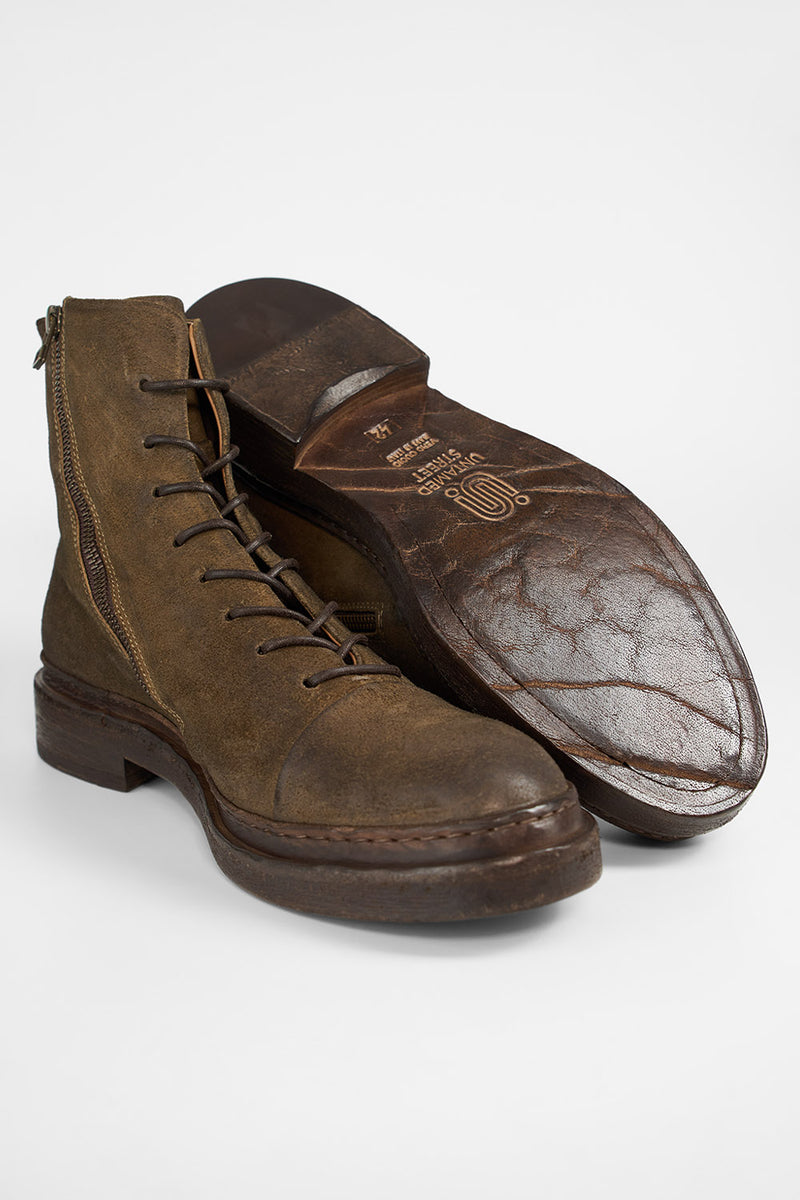 YALE tundra-brown welted oxford lace up boots.