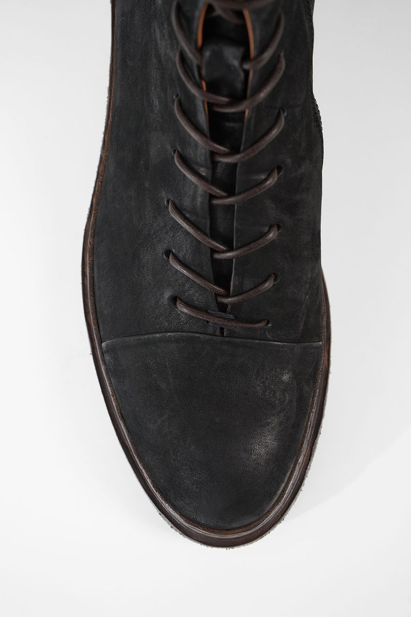 YALE matte-black welted oxford lace up boots.