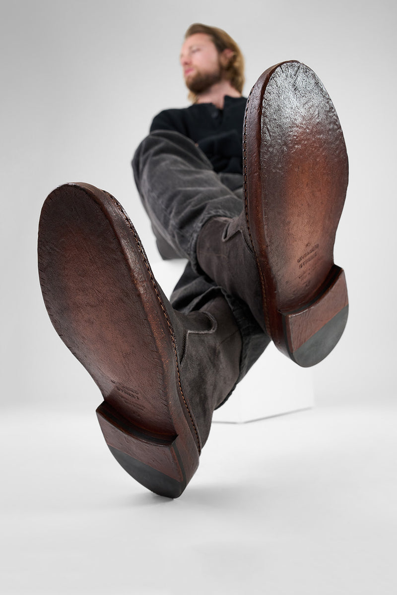 YORK lava-grey suede welted laceless boots.