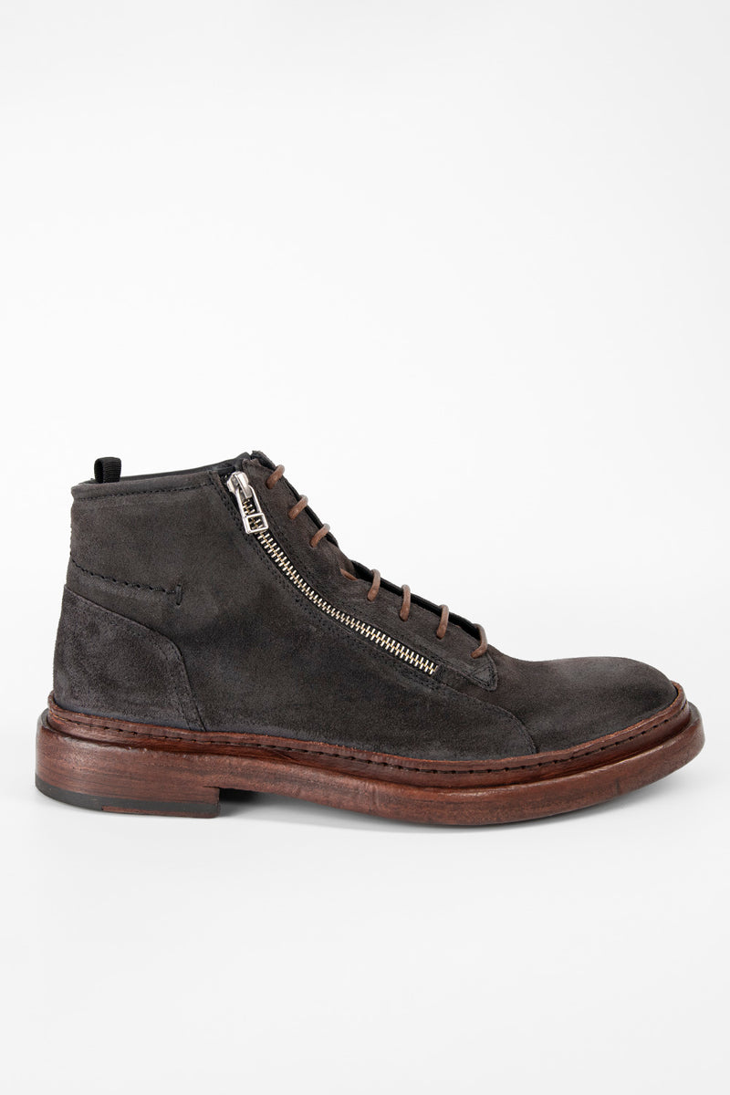 YORK lava-grey suede welted chukka boots.