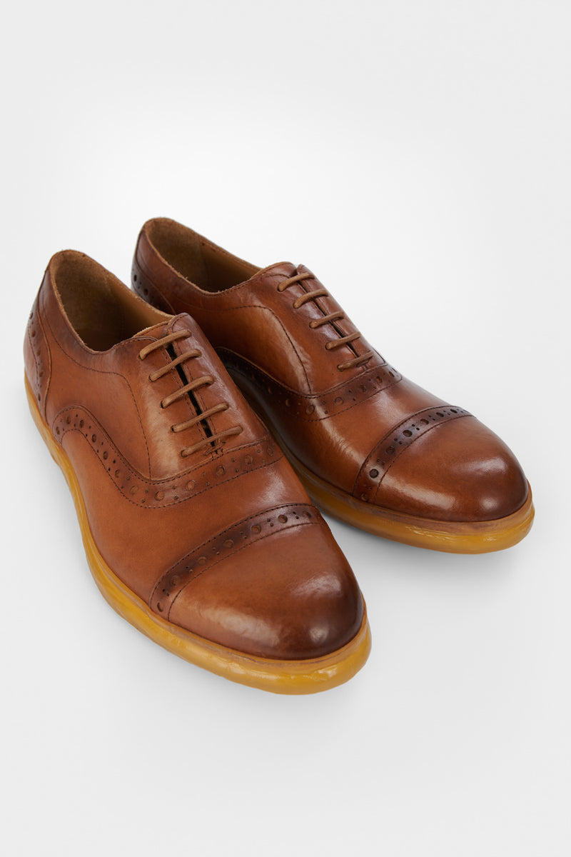 HAMPTON light-cognac brogue shoes.