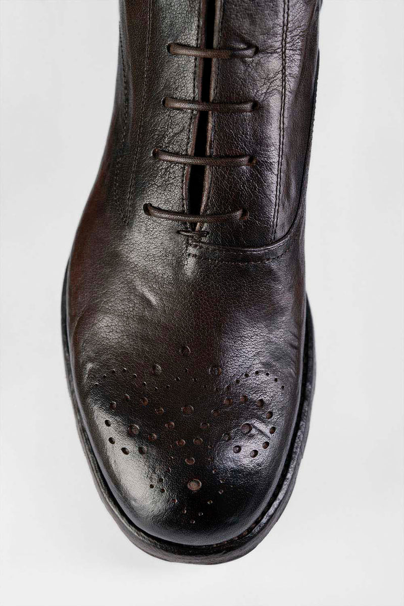 ASTON cigar-brown chukka boots.