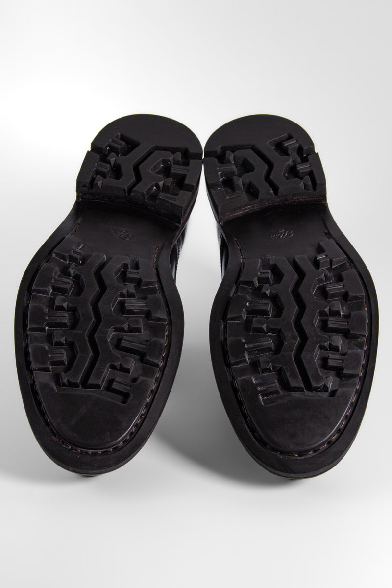 LENNOX urban-black chukka boots.