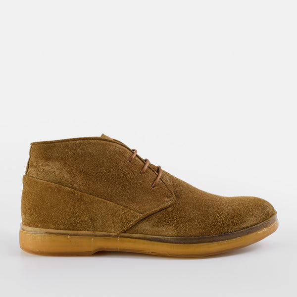 light chukka boots