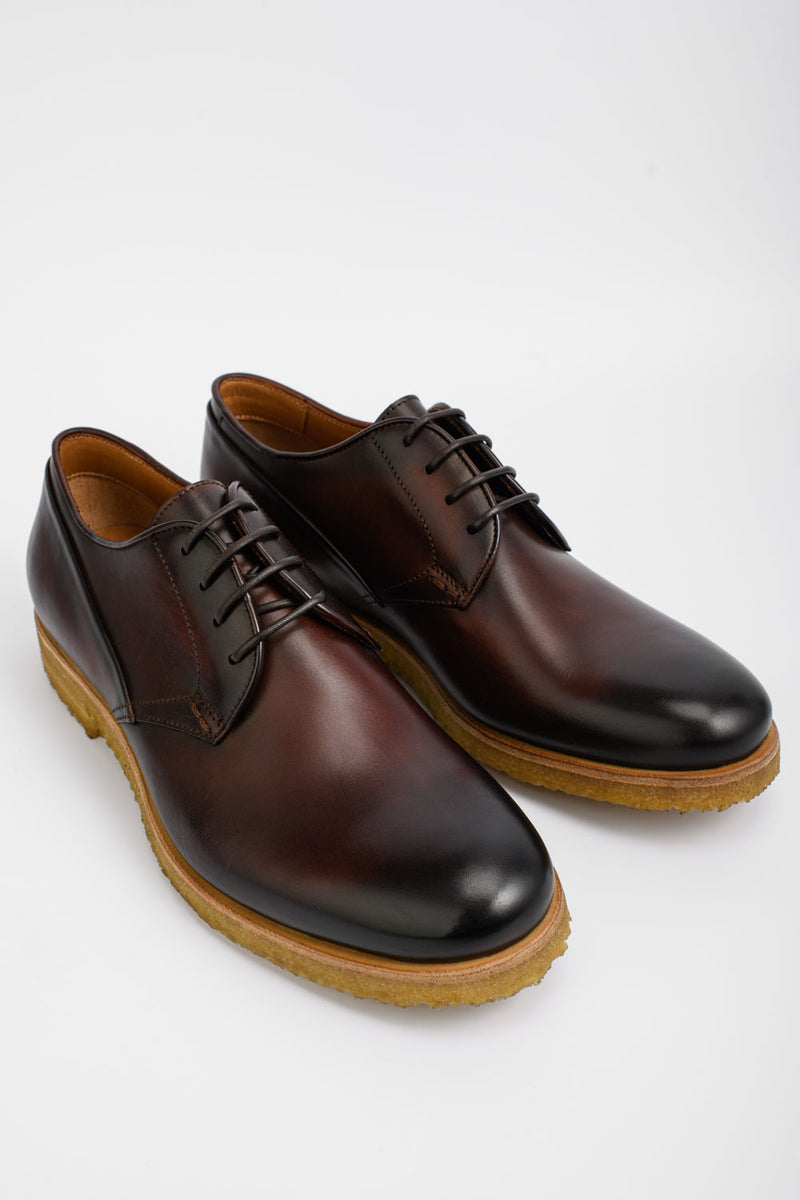 KINGSLEY chestnut patina derby shoes.