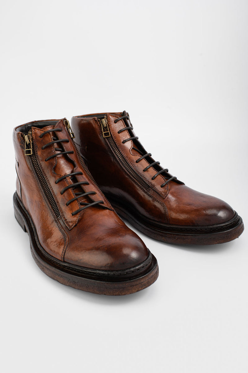 YORK cognac welted chukka boots.