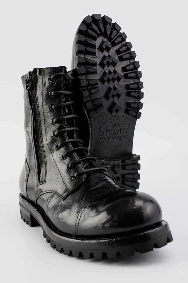 CAMDEN tar-black double-zip military boots.