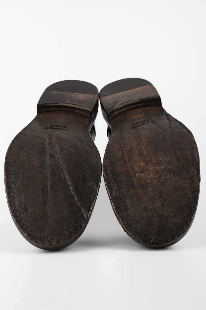 YORK cognac welted chukka boots.