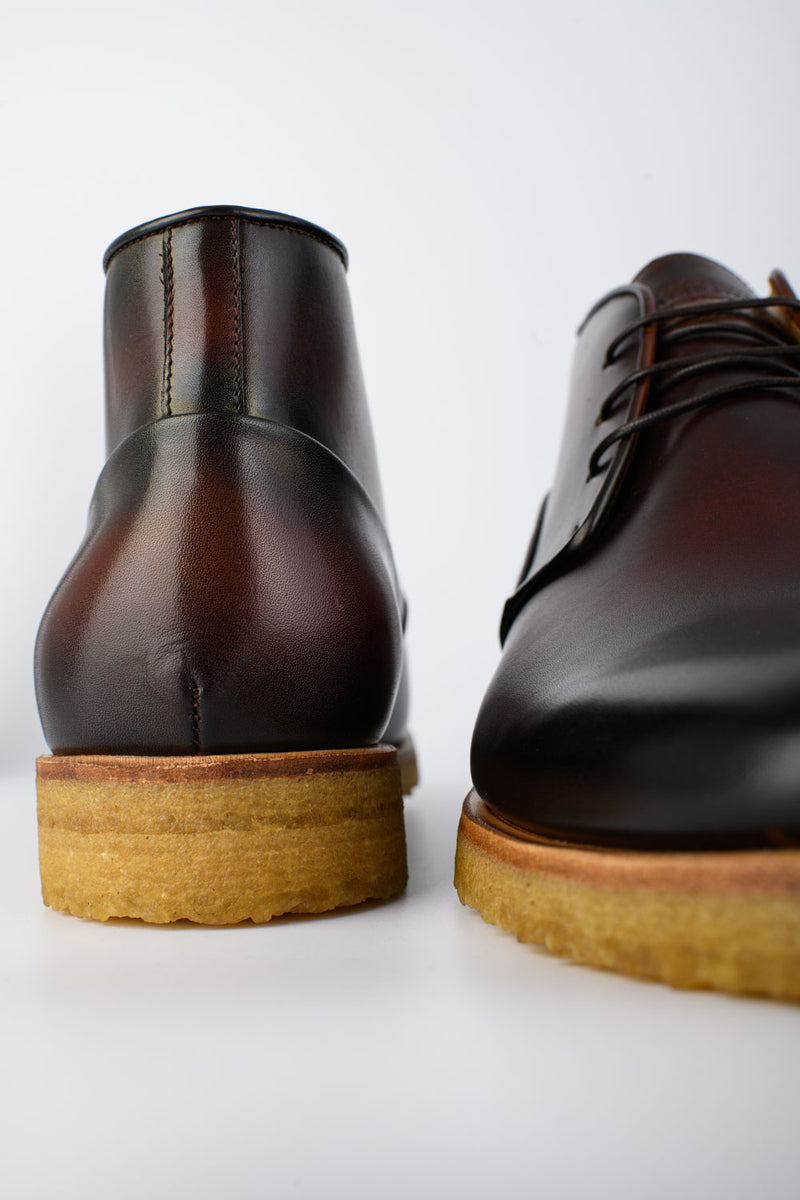 KINGSLEY chestnut patina chukka boots.