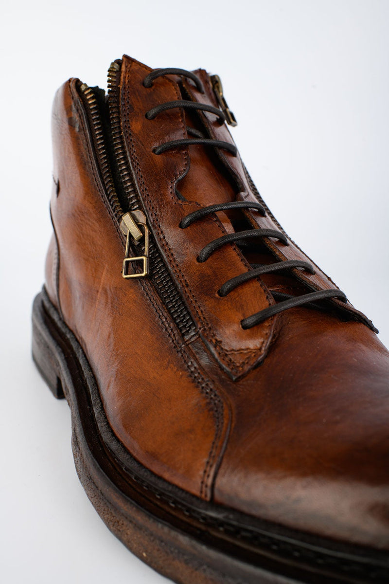 YORK cognac welted chukka boots.