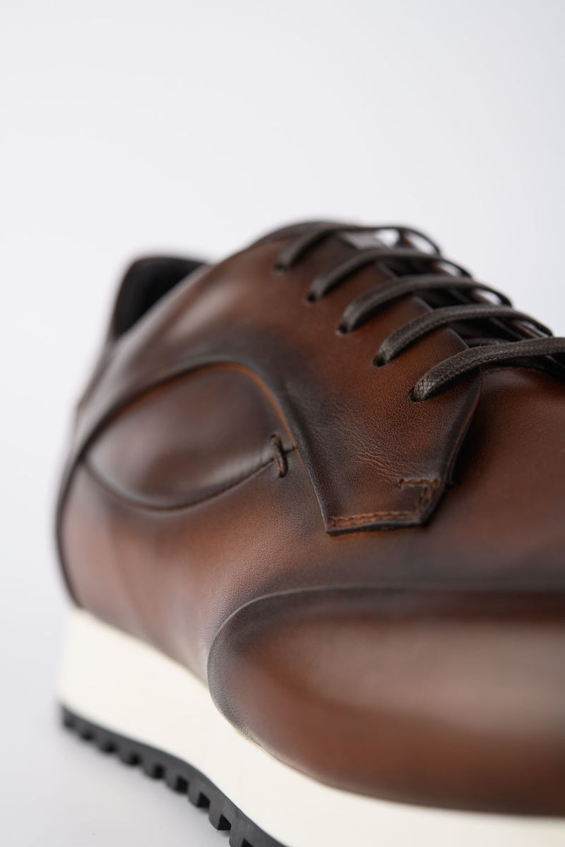 SOHO EDGE cocoa-brown patina runners.