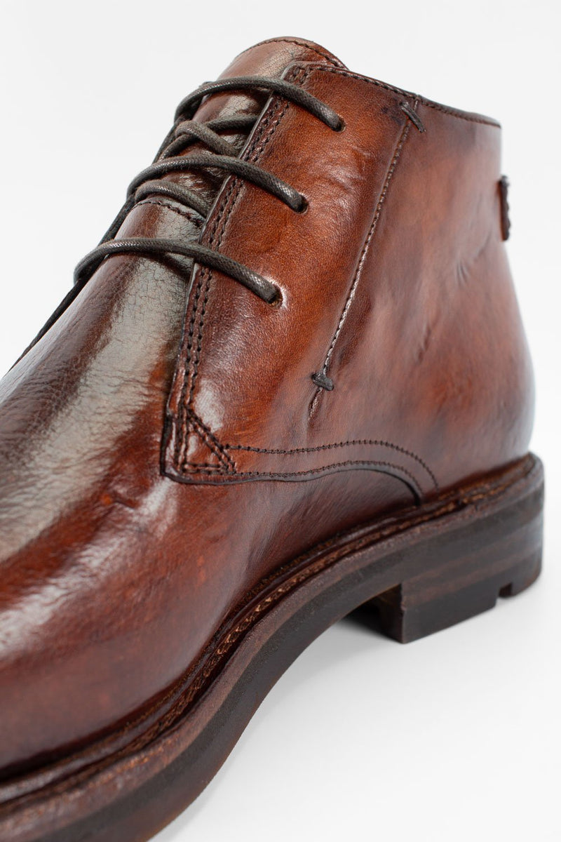 LENNOX rich-brown chukka boots.